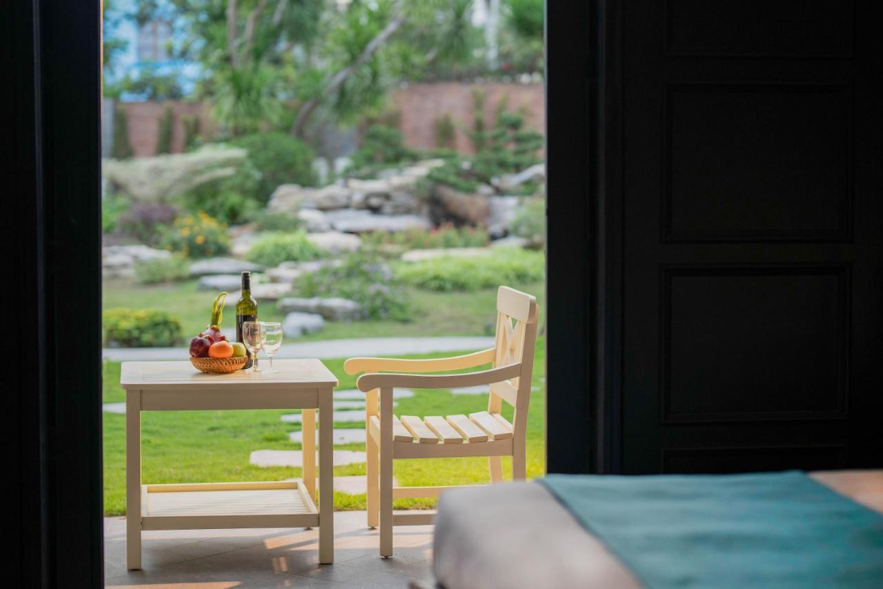 Dankbaar Resort Куинён Экстерьер фото