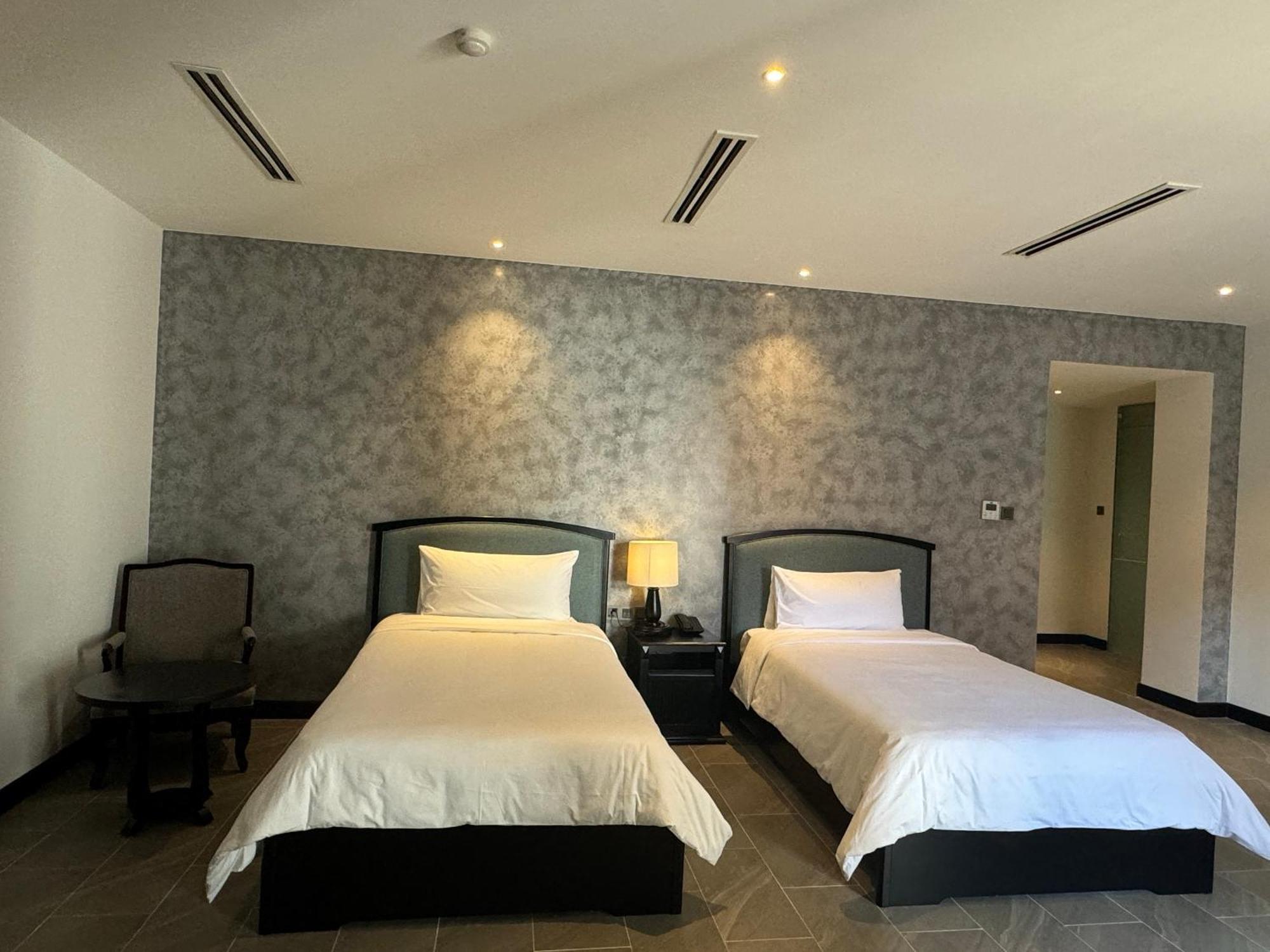 Dankbaar Resort Куинён Экстерьер фото